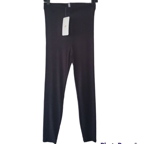 NWT Fabletics Black Leggings - Picture 2 of 7